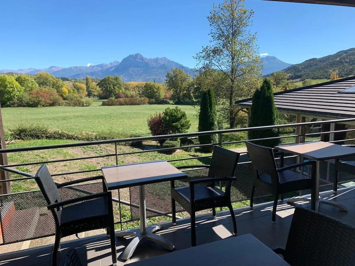 Ax Hotel Spa & Restaurant  Chorges