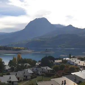 Superbe Avec Vue Sur Lac Et Montagnes - Station De Ski 10 Min Chorges